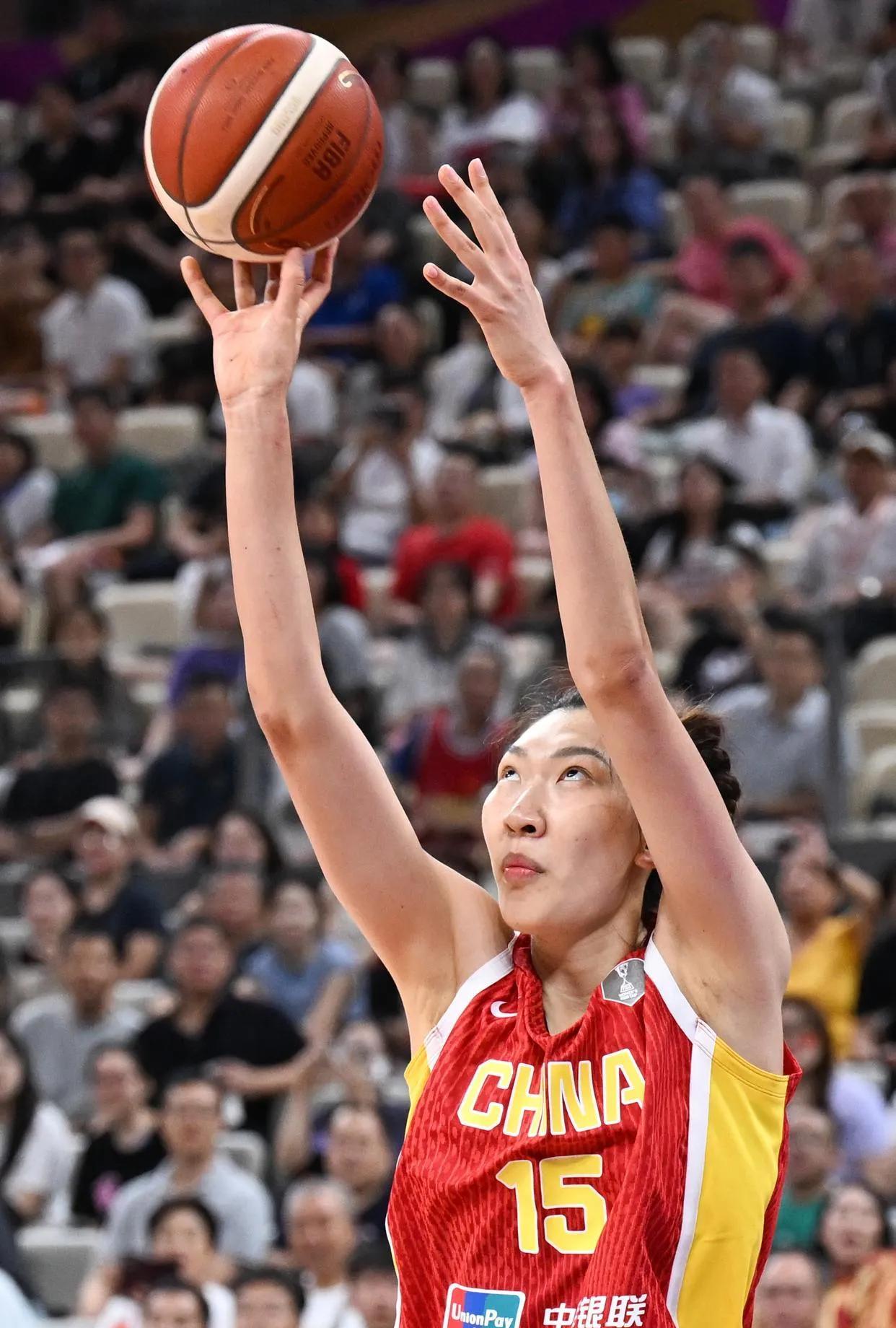 WNBA新星崛起，单场40分创纪录的简单介绍