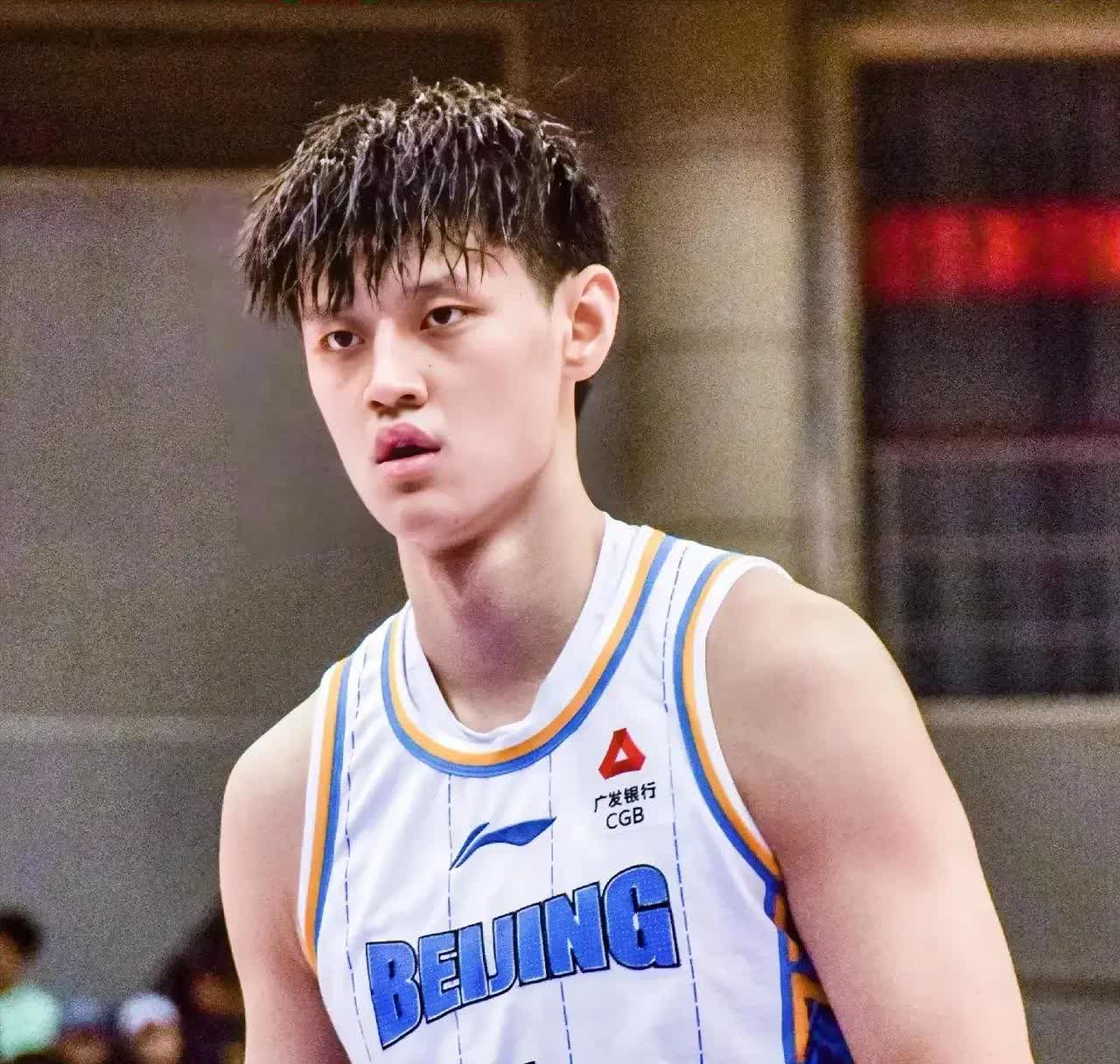 中国球员曾凡博获NBA球队试训邀请 