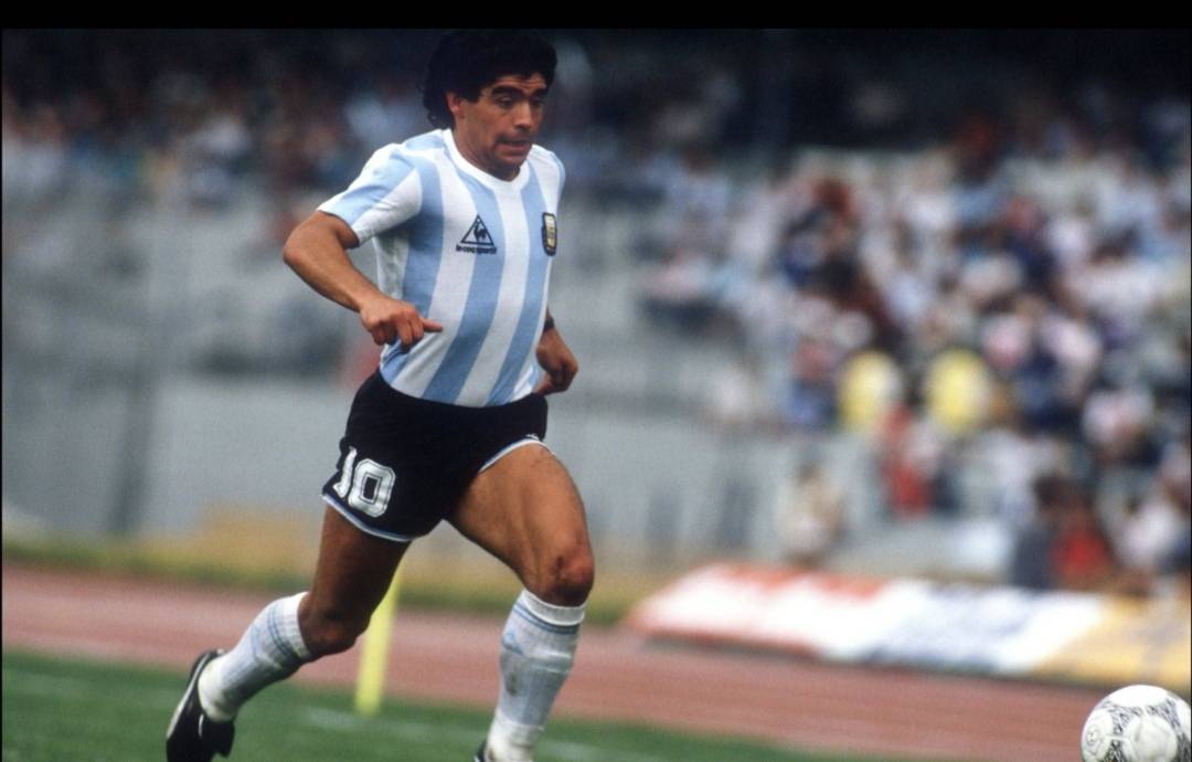 -关于足球与宗教：马拉多纳在阿根廷的神化的信息