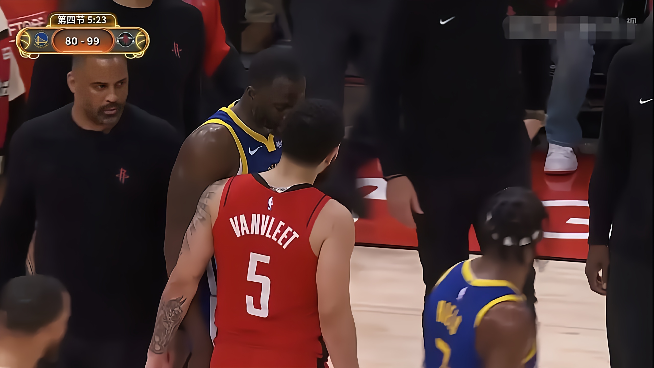 开云体育网址-包含追梦格林播客爆料：勇士更衣室曾内讧的词条